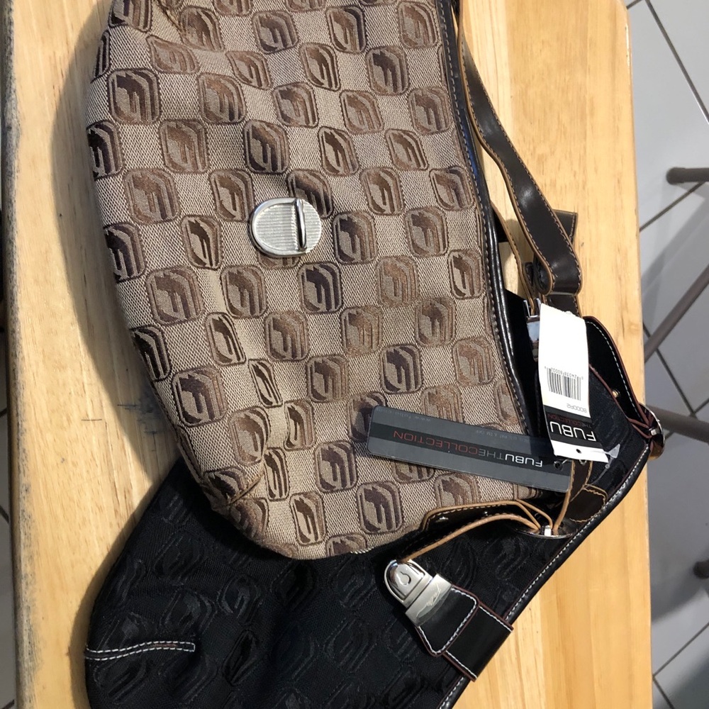 Purses - Picture 3 of 4